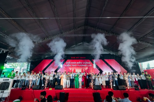 Gala Nam Việt Group 2025