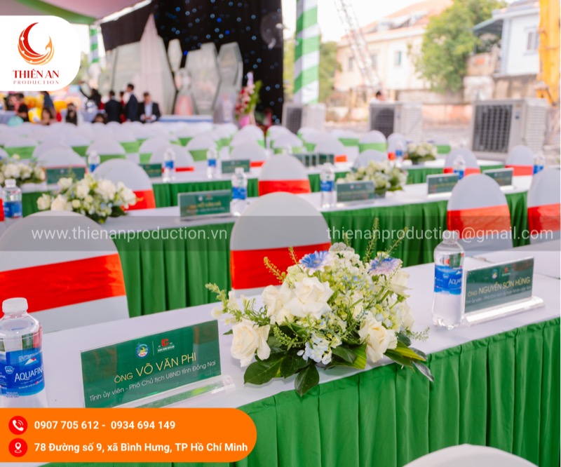 Hội trường hội nghị lớn